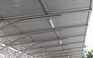 installing Efford metal roofing